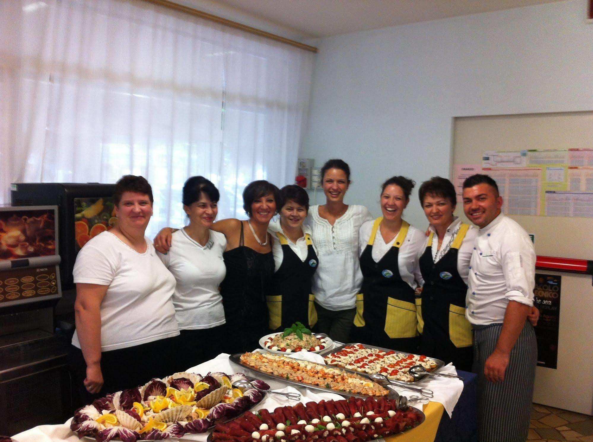 Hotel Mimosa ลินญาโน ซับเบียโดโร ภายนอก รูปภาพ