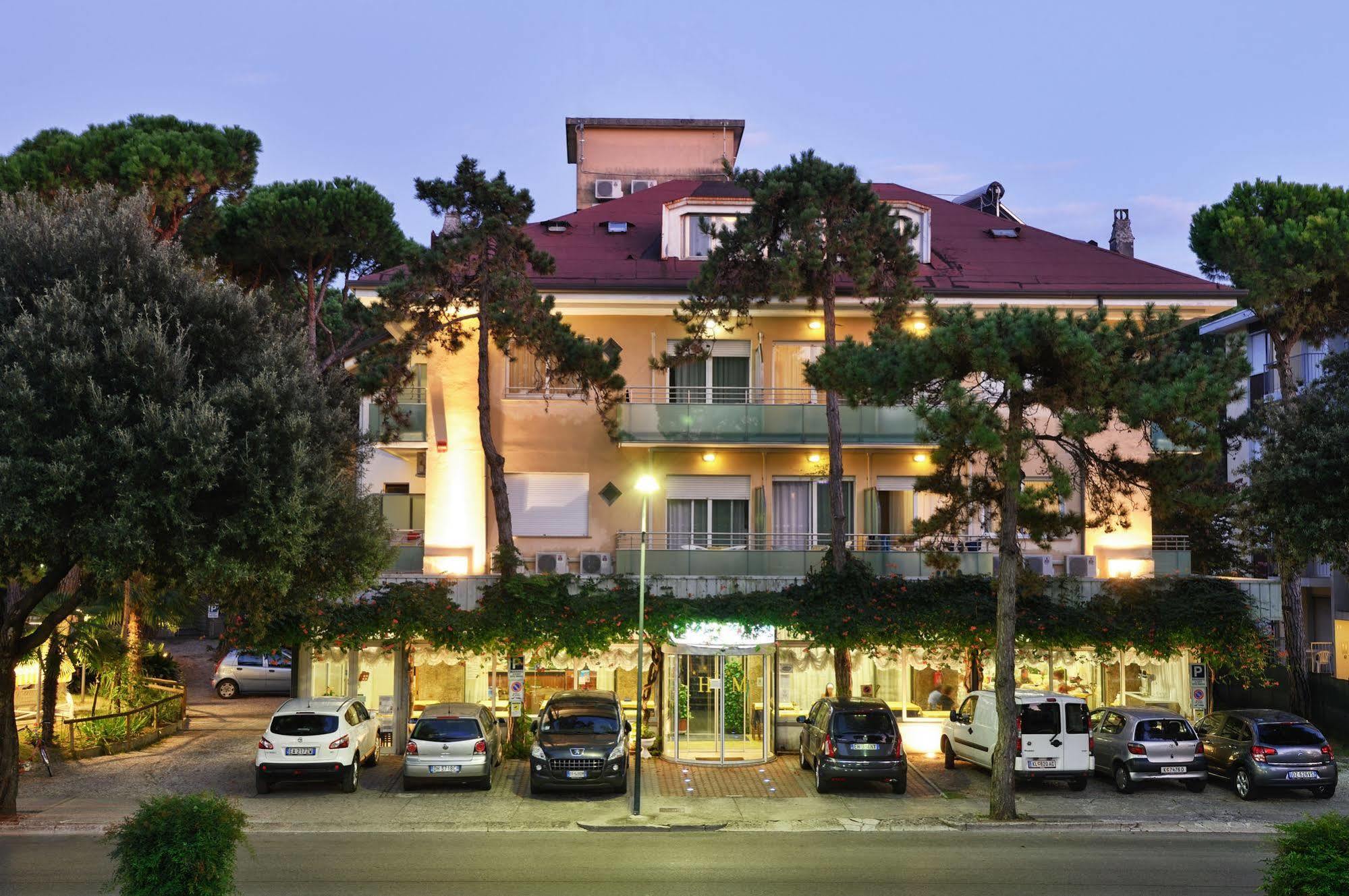Hotel Mimosa ลินญาโน ซับเบียโดโร ภายนอก รูปภาพ